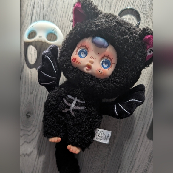 Kawaii Goth Bat Plush Bag Charm Keychain Creepy Cute Halloween - Picture 6 of 7